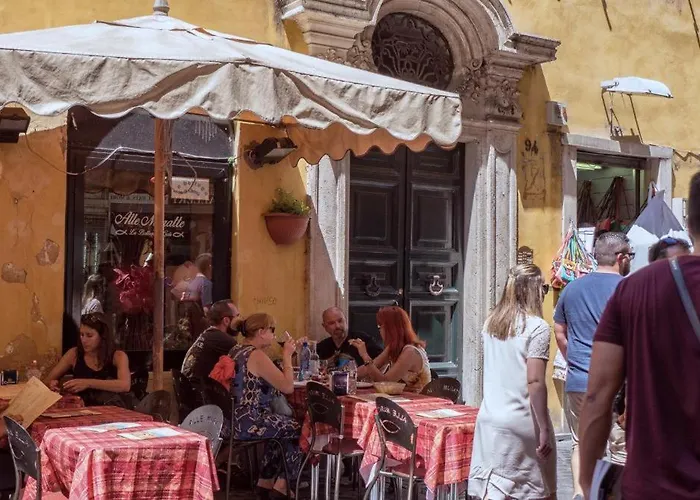 Iflat Trevi's Stylish Paradise Roma